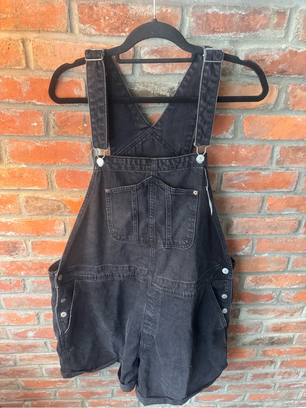 NWT Old Navy Women’s Black Denim Short Overalls